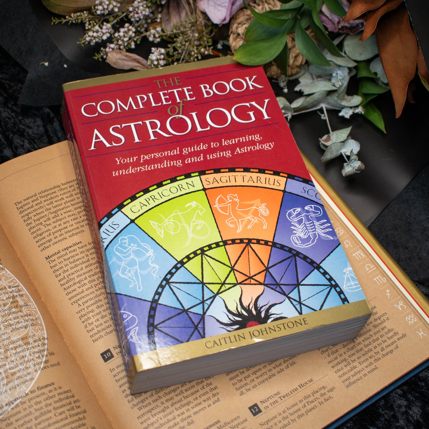 Complete Book of Astrology : Your personal guide to learning understanding and using Astrology | Very Good