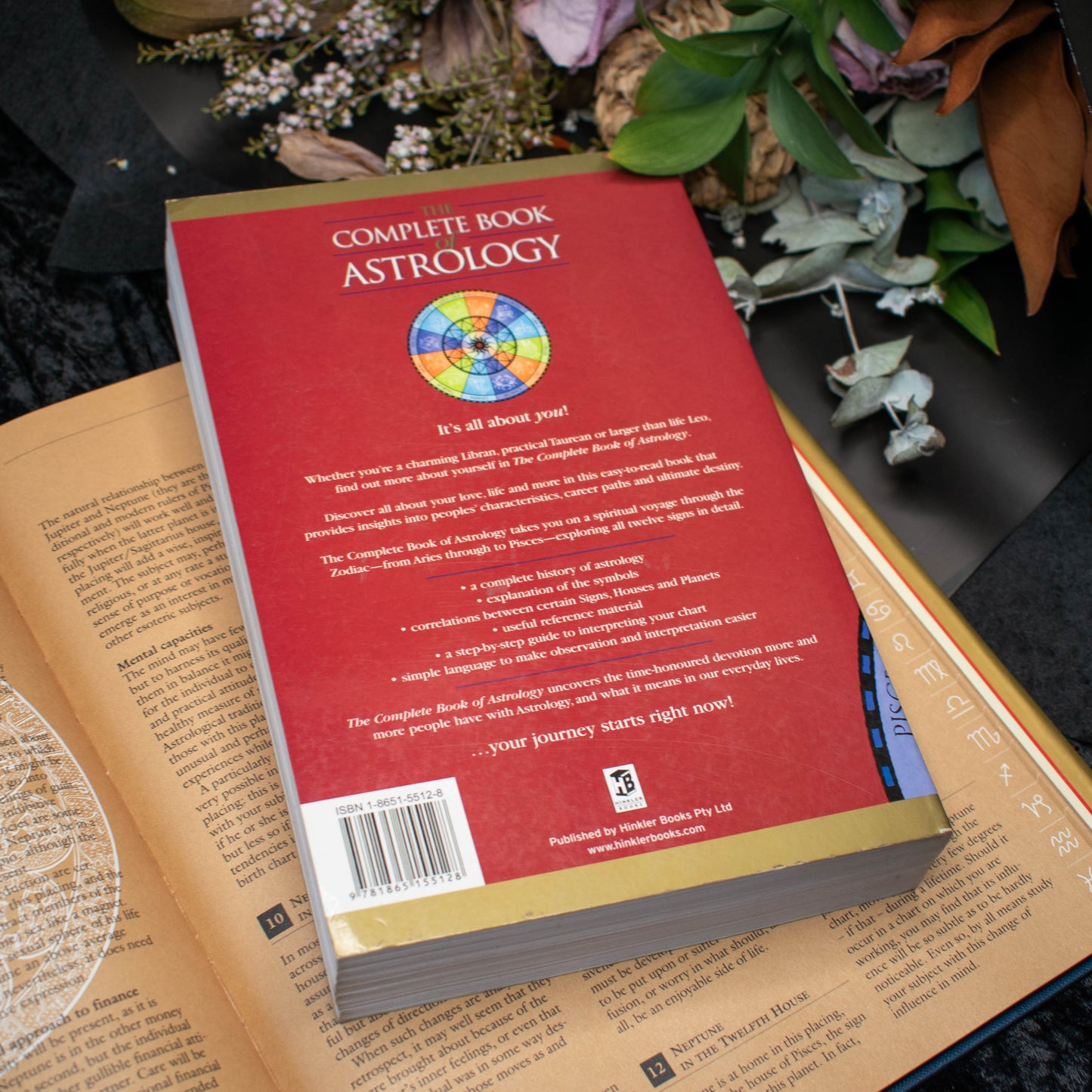 Complete Book of Astrology : Your personal guide to learning understanding and using Astrology | Very Good